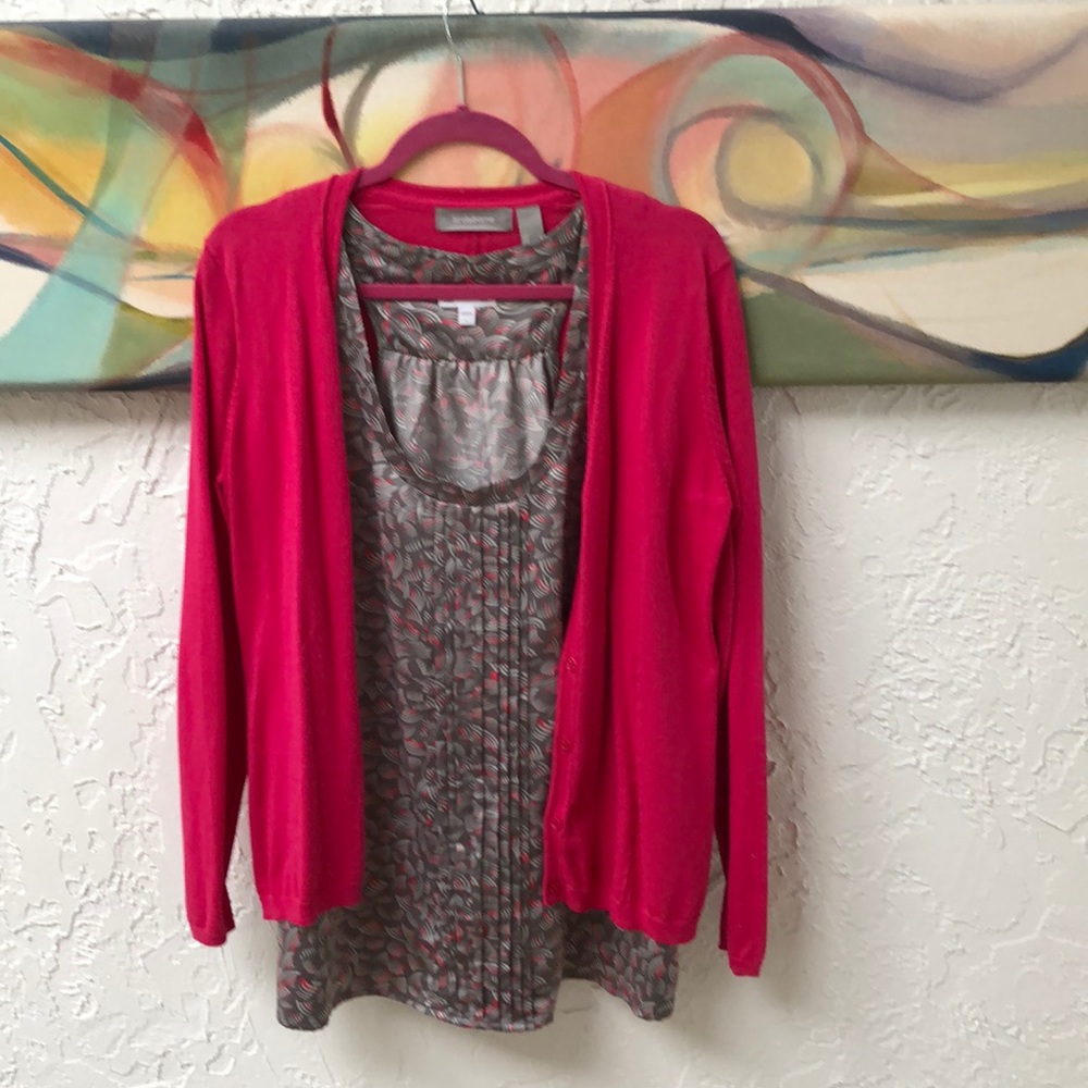Liz Claiborne cardigan with Gap tank‼️